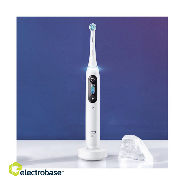 Braun Oral-B iO 8 Electric Toothbrush image 2