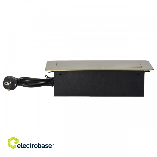 Elektromateriāli // Mēbeļu elektriskie slēdži un rozetes, USB rozetes // Gniazda meblowe w obudowie wpuszczanej w blat z płaskim frezowanym rantem i przewodem 1,5m, 3x2P+Z (Schuko), kolor mosiądzu image 4