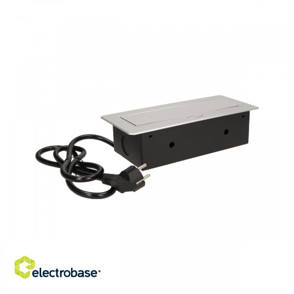 Elektromateriāli // Mēbeļu elektriskie slēdži un rozetes, USB rozetes // Gniazdo meblowe wpuszczane w blat z płaskim frezowanym rantem i przewodem 1,5m,  3x2P+Z, srebrne image 5