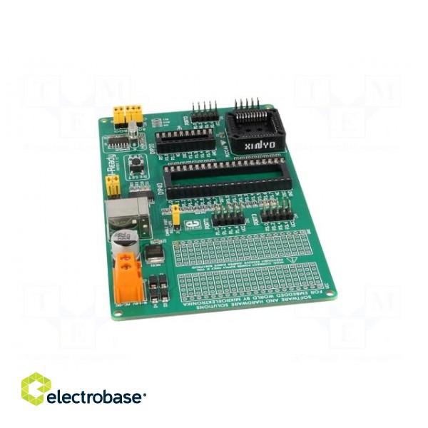 Dev.kit: Microchip 8051 | Series: AT89 | prototype board image 9