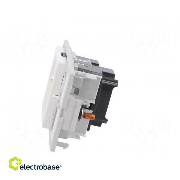 Panel interface | 250VAC | 16A | IP20,IP21 | Input: RJ45 | Mounting: M4 image 3