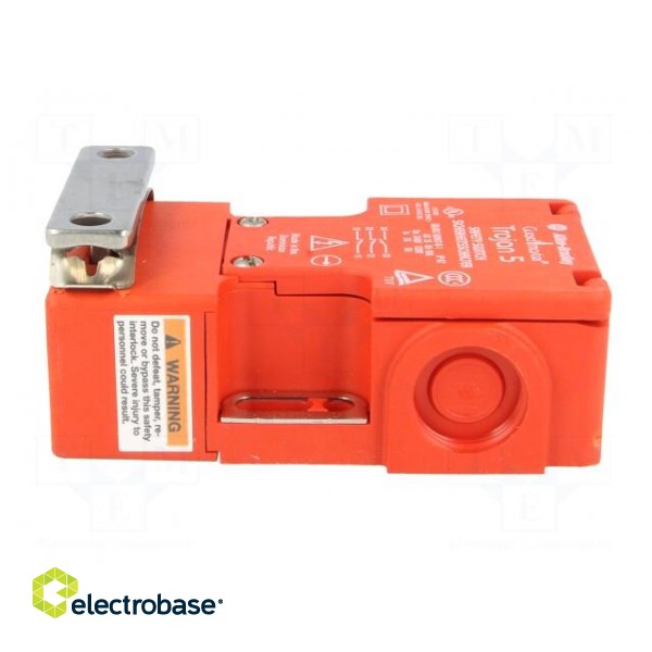 Safety switch: key operated | TROJAN5 | NC x2 | IP67 | PBT | red image 3