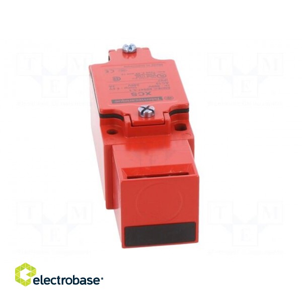 Safety switch: key operated | XCSA | NC + NO x2 | IP67 | metal | red image 9