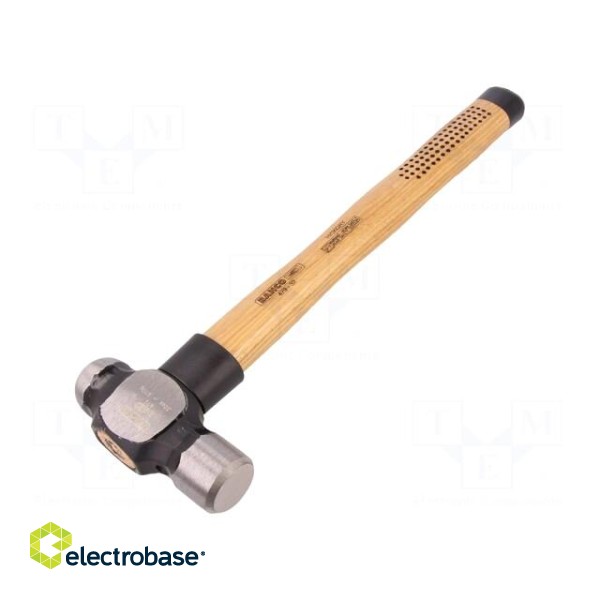 Hammer | Weight: 900g | steel | wood (nut) | with round head