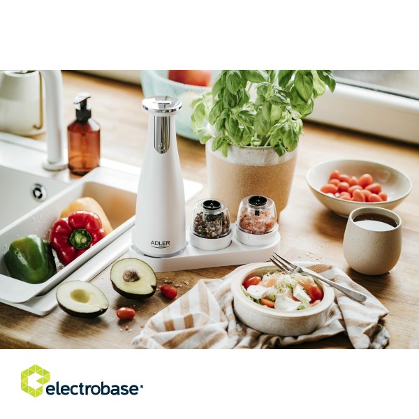 Adler | Electric Salt and pepper grinder | AD 4449w | Grinder | 7 W | Housing material ABS plastic | Lithium | Mills with ceramic querns; Charging light; Auto power off after: 3 minutes; Fully charged for 120 minutes of continuous use; Char image 9