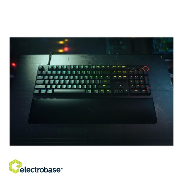 Razer | Huntsman V2 Optical Gaming Keyboard | Gaming keyboard | Wired | RGB LED light | NORD | Black | Numeric keypad | Linear Red Switch image 2
