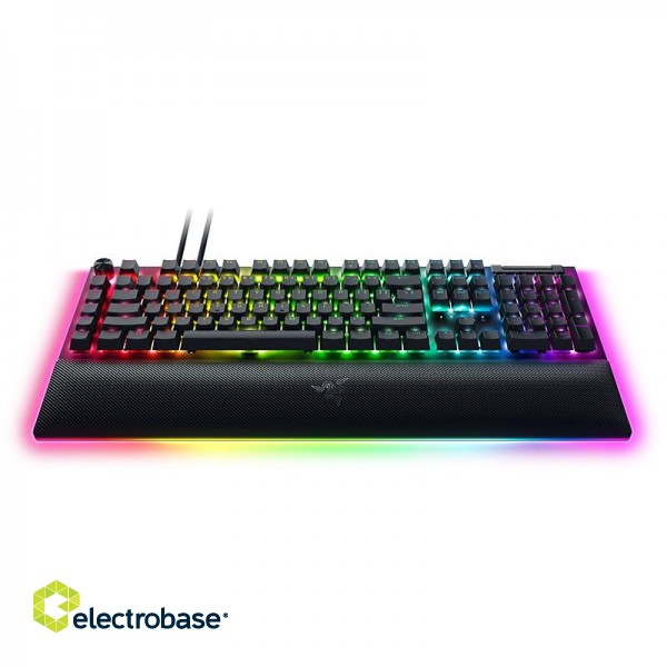 Razer | Mechanical Gaming Keyboard | BlackWidow V4 Pro | Gaming Keyboard | Wired | RGB LED light | NORD | Black | Numeric keypad | Yellow Switches image 4