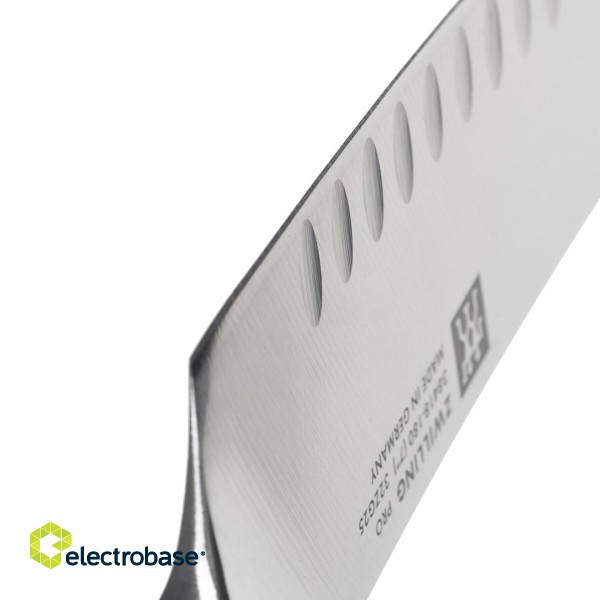 Santoku Compact Knife with Zwilling Pro Grooves - 18 cm image 6