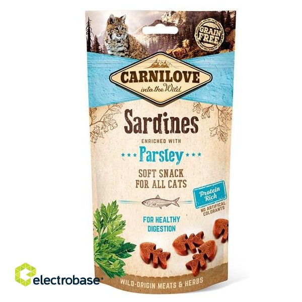 CARNILOVE Semi-Moist Snack Sardines & Parsley - Cat treat with sardines and parsley - 50 g