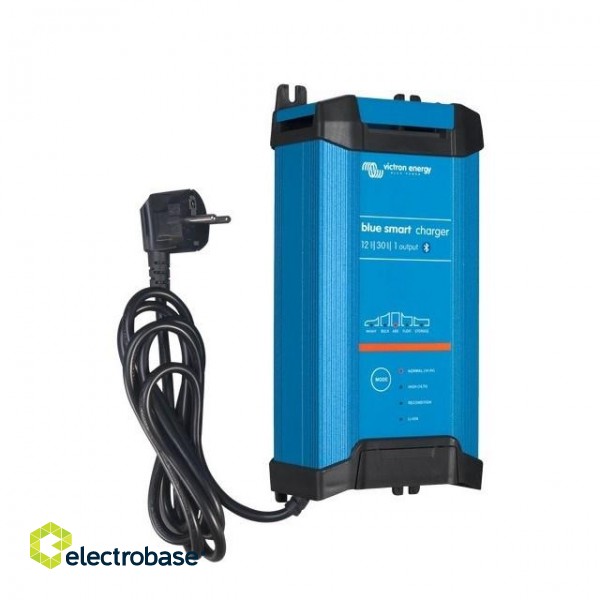 Victron Energy Blue Smart IP22 Charger 12/30(1) 230V