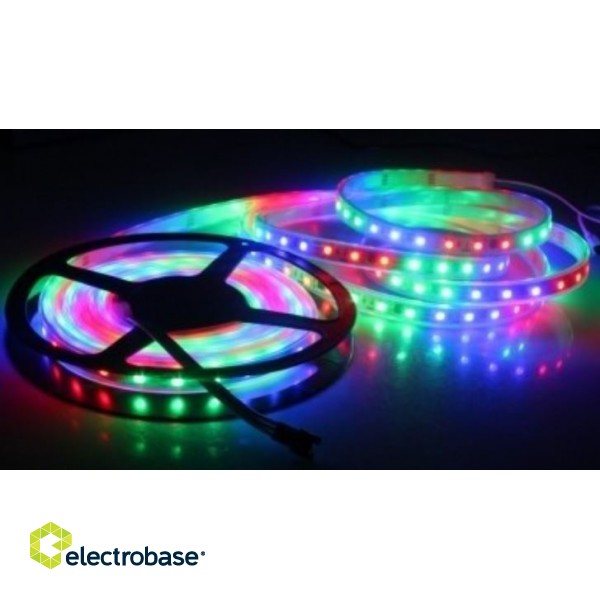 meters of colorful RGB, moisture-resistant 12V LED tape set with remote control and control unit. 5 