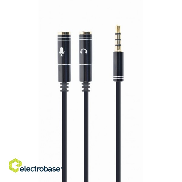3.5 mm audio + microphone adapter cable, 0.2 m, metal connectors 3