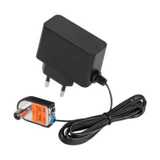 Akumuliatoriai ir baterijos // Maitinimo blokai - adapteriai, USB-C, USB-A, „Lightning“ kabeliai // Zasilacz antenowy do anten ZZA-7 Telmor