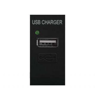 Elektromateriāli // Izpārdošana // Gniazdo USB z ładowarką Maclean, pojedyncze, 1A, czarne, MCE727B