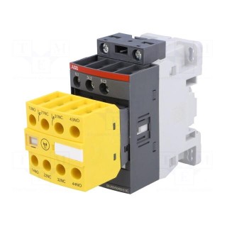 Contactor: 3-pole | NO x3 | Auxiliary contacts: NC x2,NO x2 | 18A