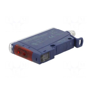 Sensor: optical fiber amplifier | PNP | Connection: connector M8