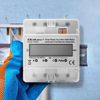 Qoltec 50900 Three phase electronic energy consumption meter | 400V | LCD | 4P | DIN rail